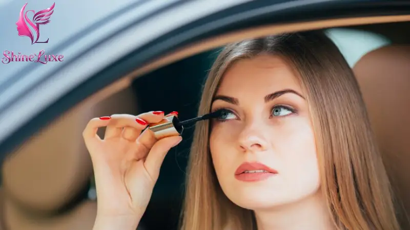 نکات مهم در انتخاب و استفاده از ریمل برای چشم های حساس (روش تست حساسیت، نحوه پاک کردن صحیح، زمان تعویض ریمل)